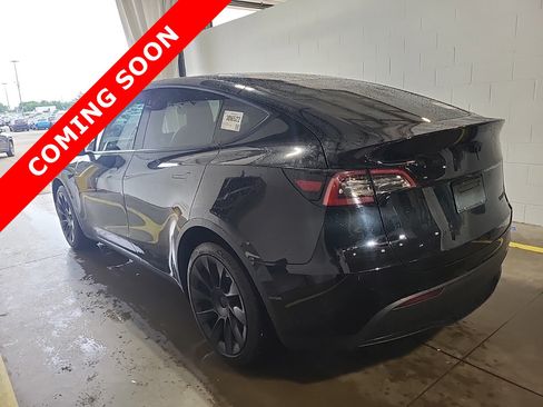 Used 2021 Tesla Model Y Long Range AWD/4WD image 5
