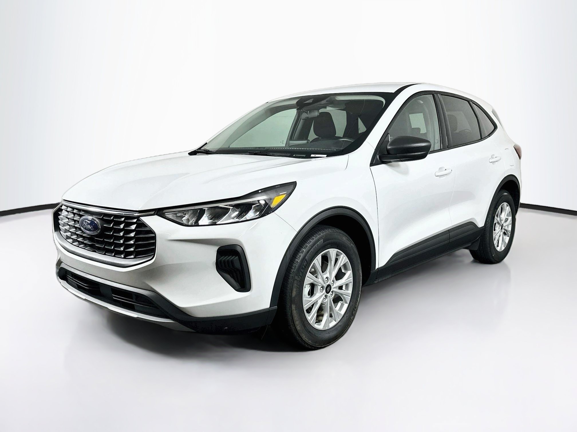 Used 2025 Ford Escape Active FWD image 3