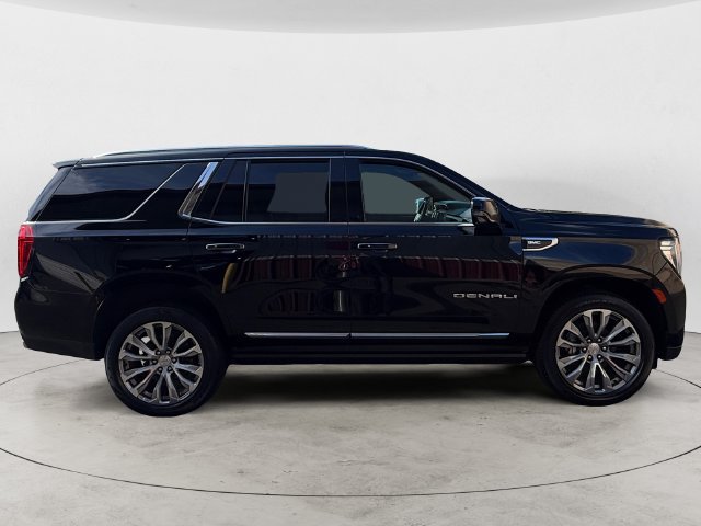 Used 2021 GMC Yukon Denali w/ Denali Premium Package AWD/4WD image 4