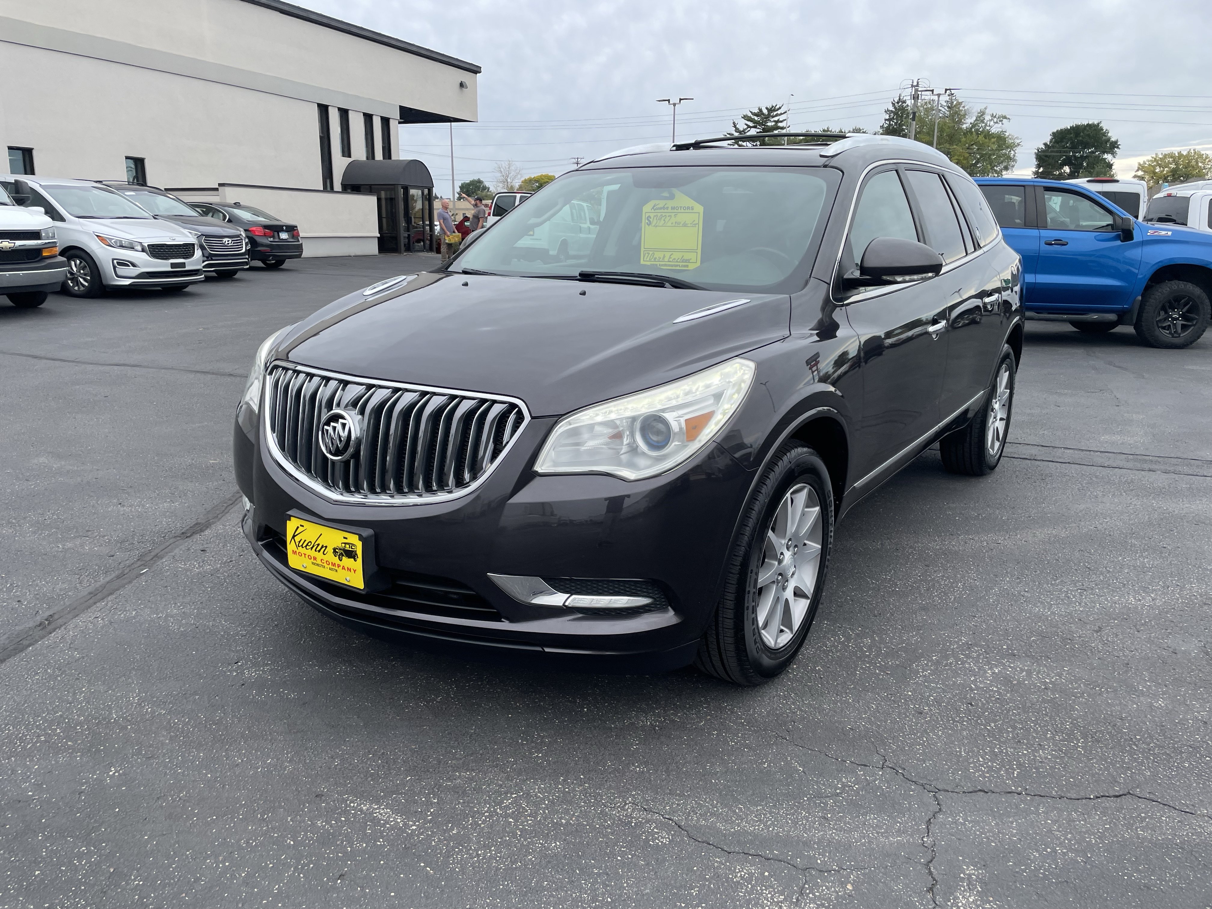 Used 2017 Buick Enclave Leather AWD/4WD image 4