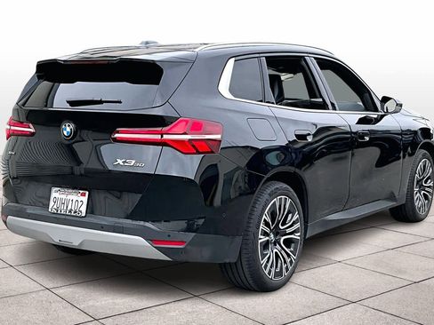 Used 2025 BMW X3 xDrive30i w/ Premium Package image 15
