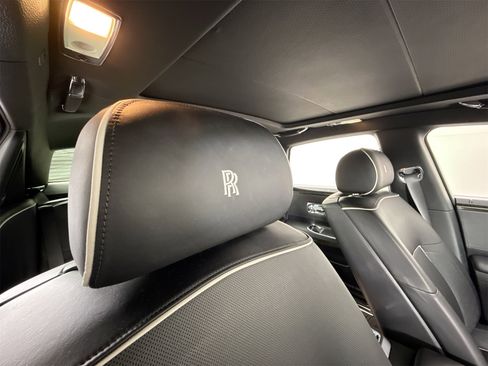 Used 2014 Rolls-Royce Ghost image 26