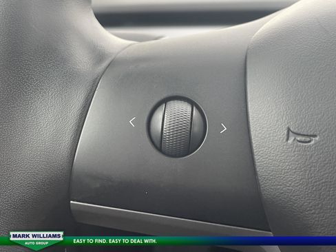 Used 2018 Tesla Model 3 Long Range image 13