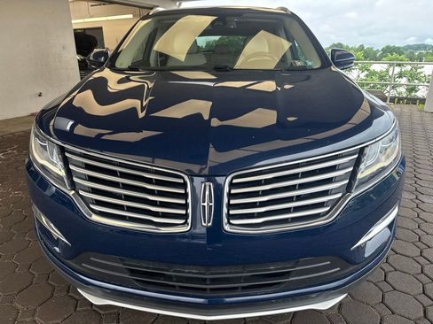 Used 2018 Lincoln MKC Reserve w/ Lincoln MKC Climate Package AWD/4WD image 2