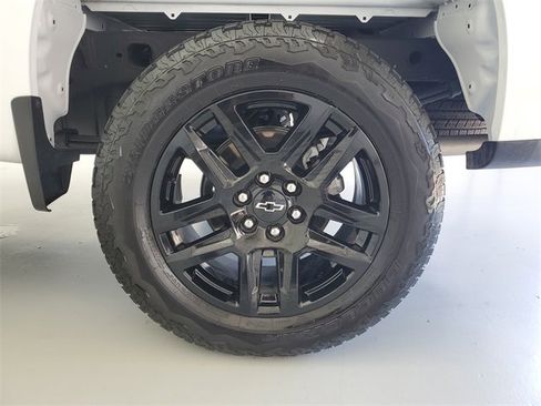 Used 2025 Chevrolet Silverado 1500 LT Trail Boss image 10