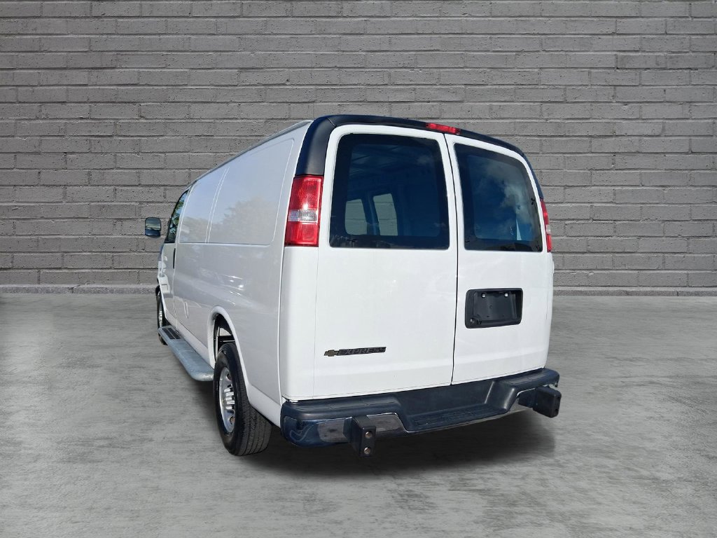 Used 2025 Chevrolet Express 2500 w/ Driver Convenience Package RWD image 7