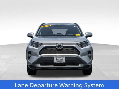 Used 2020 Toyota RAV4 XLE w/ Convenience Package AWD/4WD image 2