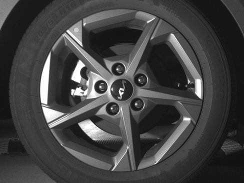 Used 2025 Kia K4 FWD image 18