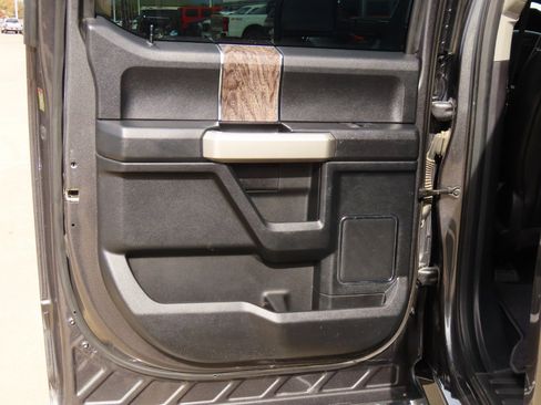 Used 2019 Ford F250 Lariat w/ Lariat Ultimate Package image 20