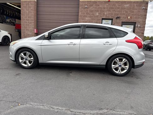 Used 2014 Ford Focus SE w/ SE Winter Package image 22