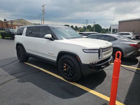 Used 2023 Rivian R1S Launch Edition AWD/4WD image 3