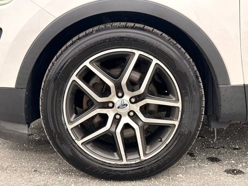 Used 2016 Ford Explorer Sport w/ Equipment Group 401A image 10