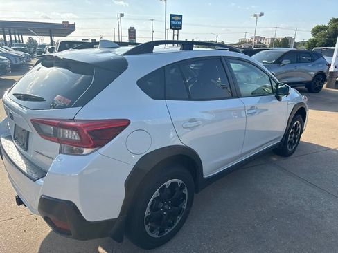 Used 2021 Subaru Crosstrek 2.0i Premium AWD/4WD image 6