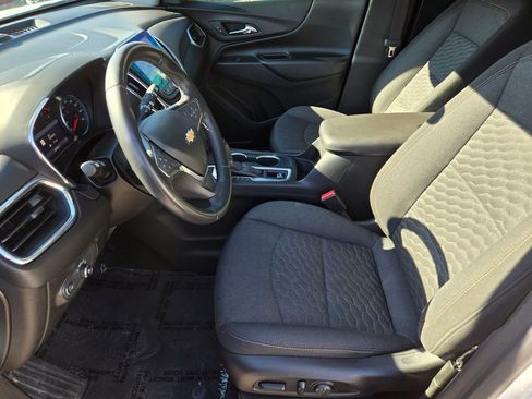 Used 2019 Chevrolet Equinox LT image 11