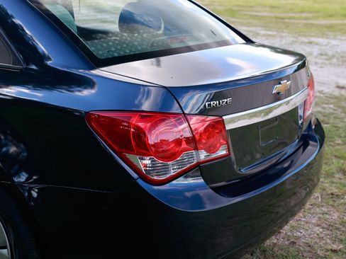 Used 2015 Chevrolet Cruze LS image 24