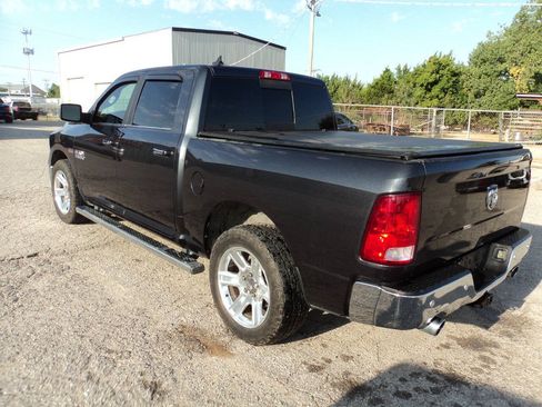 Used 2018 RAM 1500 Lone Star RWD image 3