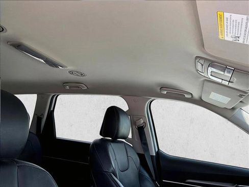 Used 2021 Kia Telluride LX FWD image 17