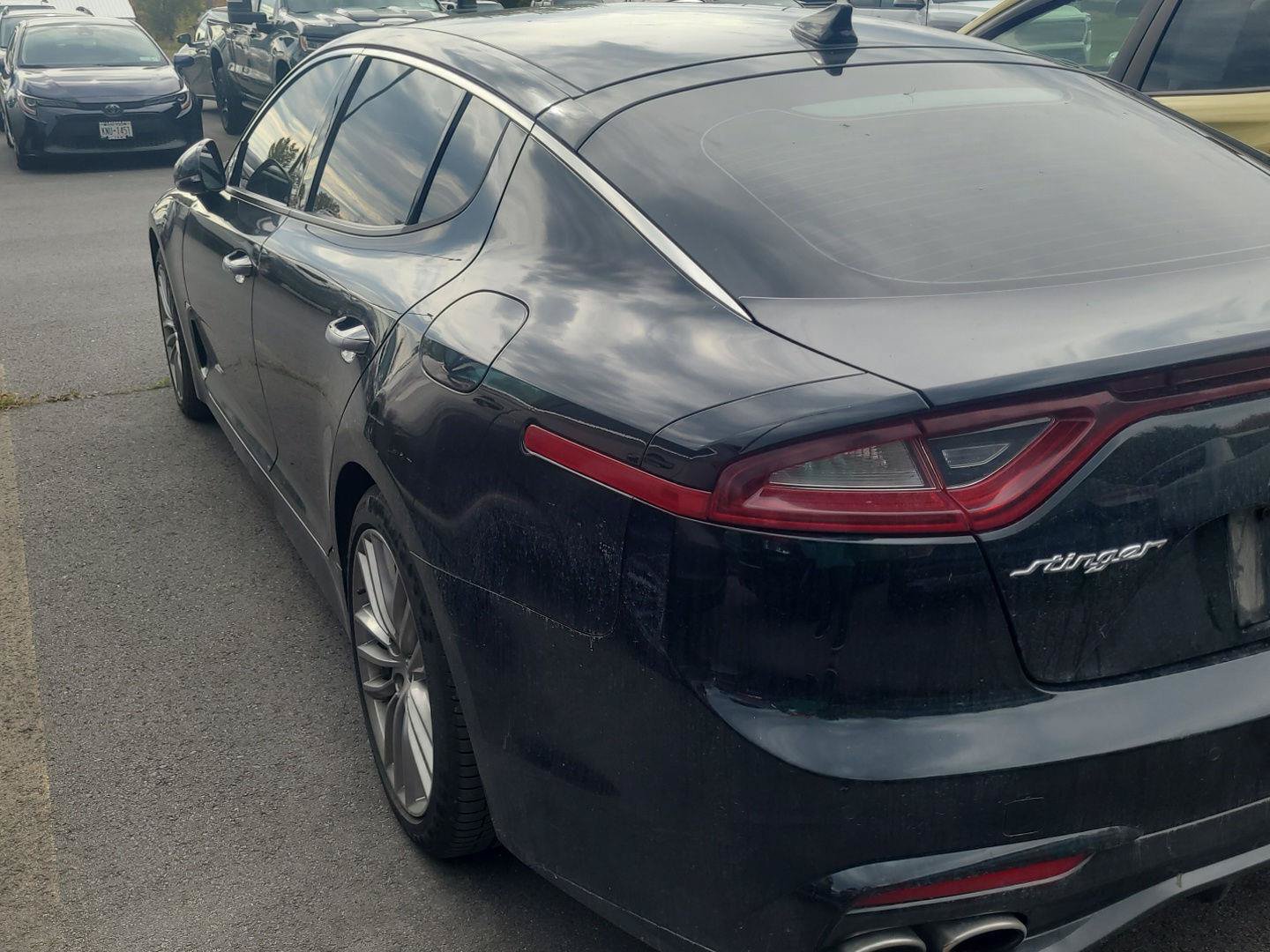 Used 2018 Kia Stinger AWD/4WD image 4