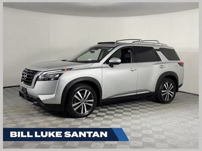 Used 2024 Nissan Pathfinder Platinum