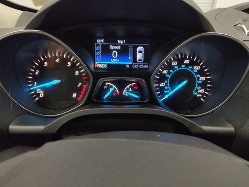 Used 2016 Ford Escape SE FWD image 23