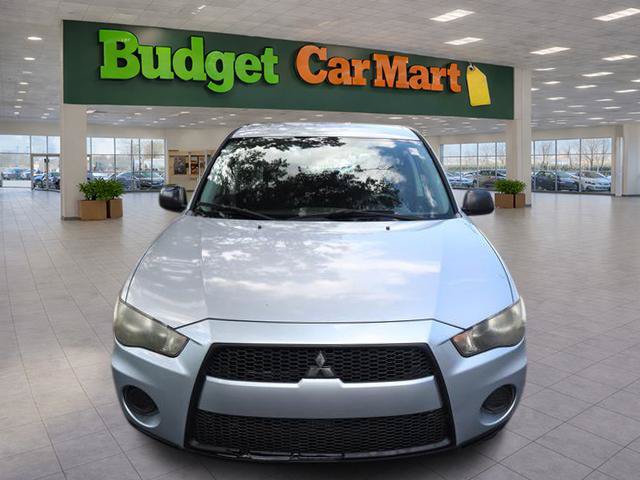 Used 2010 Mitsubishi Outlander ES FWD image 2