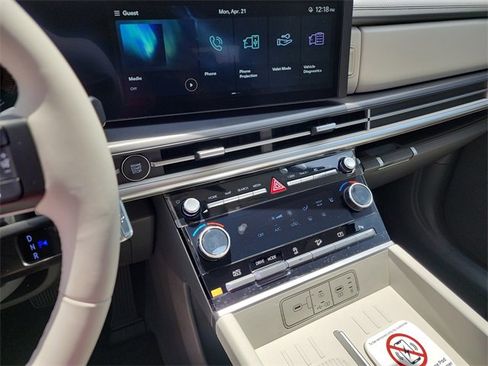 New 2025 Hyundai Santa Fe SEL image 19