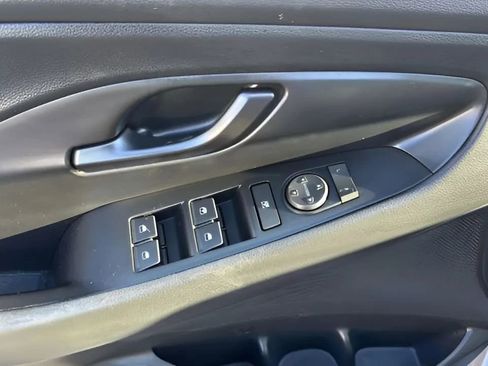 Used 2019 Hyundai Elantra GT N Line image 20