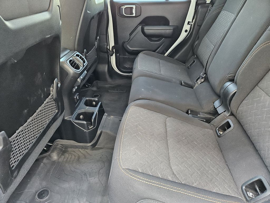 Used 2024 Jeep Gladiator Mojave w/ Safety Group AWD/4WD image 20