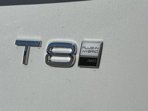 New 2026 Volvo XC90 T8 Plus w/ Protection Package Premier image 10