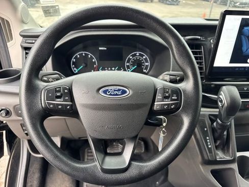 Used 2023 Ford Transit 350 XLT image 19