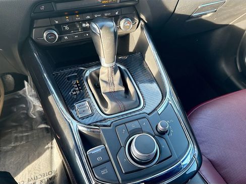 Used 2023 MAZDA CX-9 Carbon Edition image 17