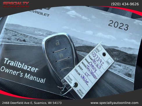 Used 2023 Chevrolet TrailBlazer LT AWD/4WD image 43