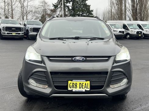 Used 2016 Ford Escape SE w/ Cargo Utility Package image 2