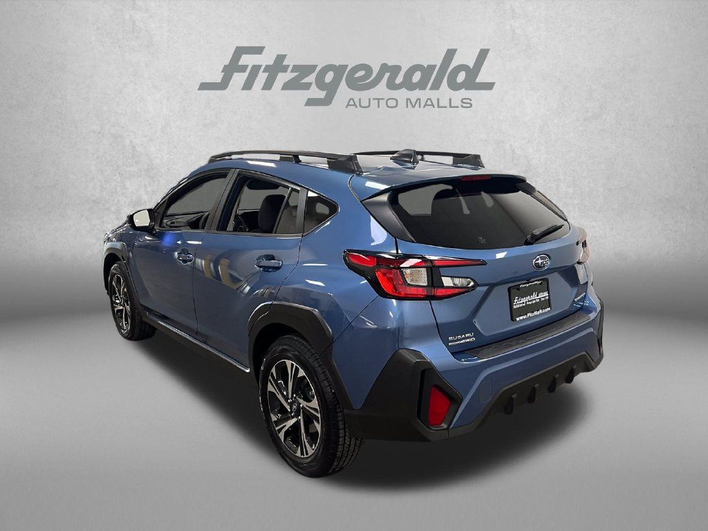 Used 2024 Subaru Crosstrek 2.0i Premium AWD/4WD image 3