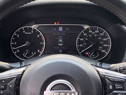 Used 2023 Nissan Altima 2.0 SR FWD image 14