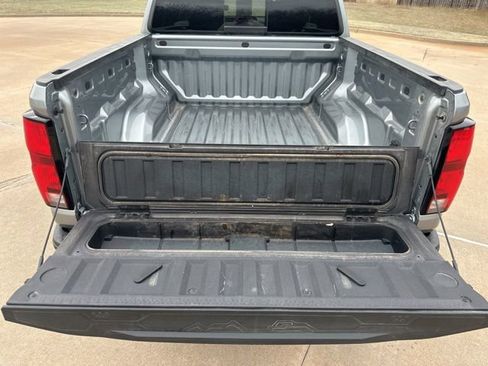 Certified 2025 Chevrolet Colorado Z71 w/ Technology Package image 26