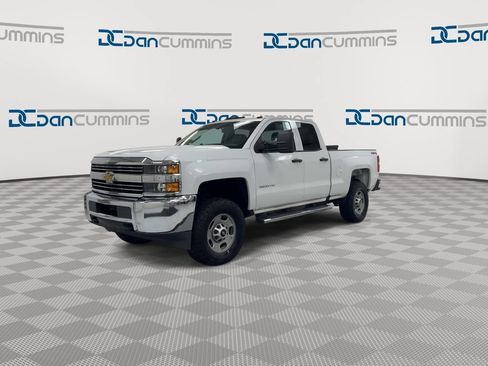 Used 2016 Chevrolet Silverado 2500 W/T w/ Snow Plow Prep Package AWD/4WD image 4