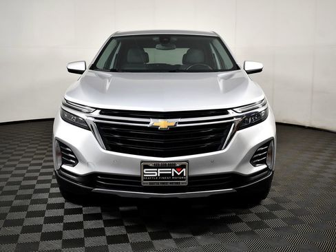 Used 2022 Chevrolet Equinox LT w/ Driver Convenience Package image 4