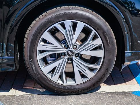 Certified 2023 Audi Q4 e-tron Premium Plus w/ Premium Plus RWD image 11