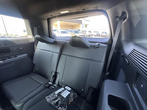 Used 2025 Hyundai Santa Fe Calligraphy image 27