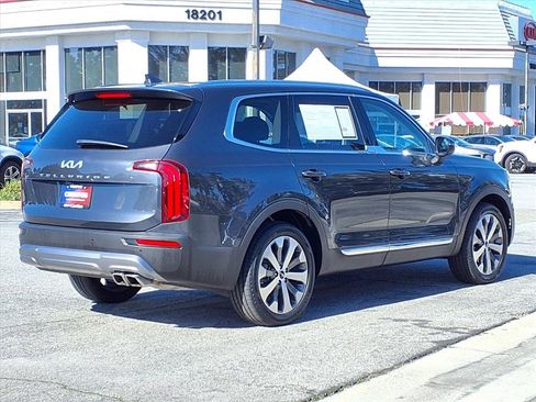 Certified 2022 Kia Telluride EX w/ EX Premium Package image 5