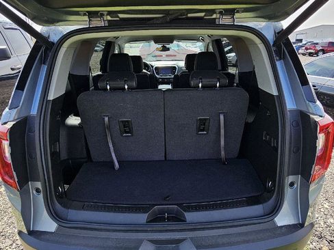 Used 2023 GMC Acadia SLE w/ Driver Convenience Package image 9