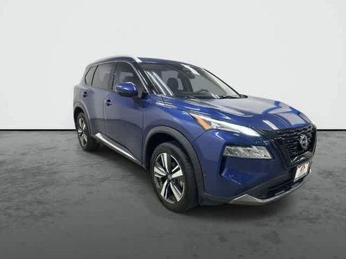 Used 2023 Nissan Rogue SL w/ SL Premium Package image 6