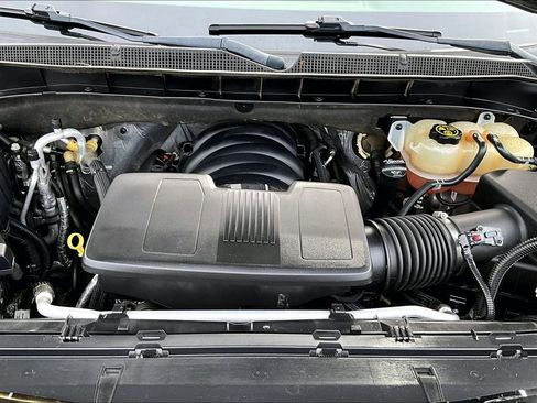 Used 2021 Chevrolet Suburban High Country AWD/4WD image 9