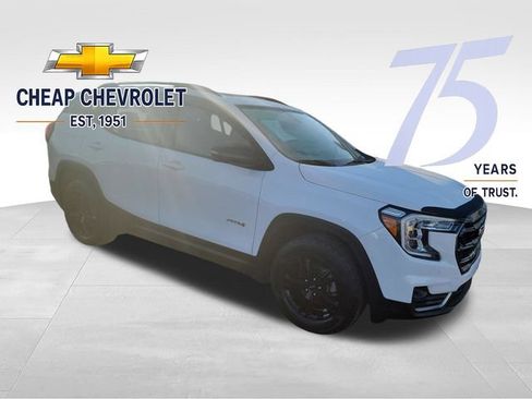 Used 2022 GMC Terrain AT4 w/ Tech Package AWD/4WD image 7