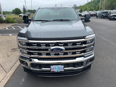 Used 2025 Ford F250 Lariat w/ FX4 Off-Road Package AWD/4WD image 5