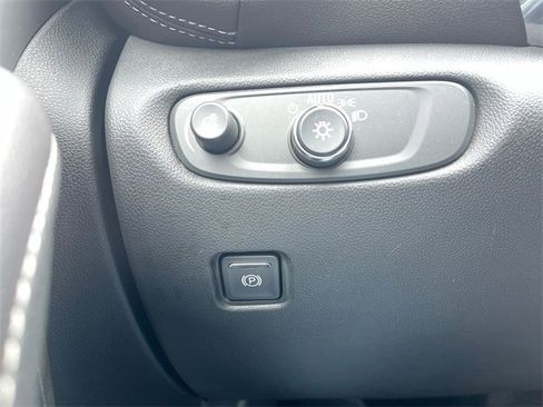 Used 2023 Chevrolet Blazer LT w/ Convenience Package image 17