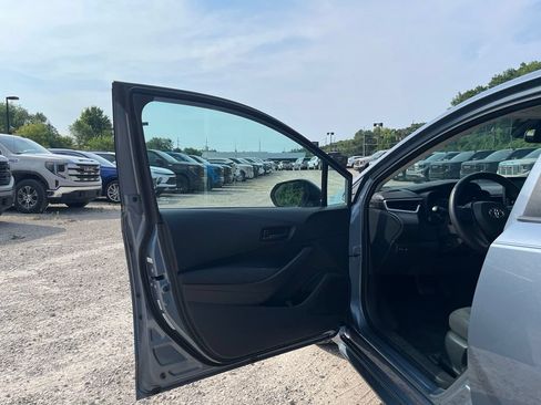 Used 2022 Toyota Corolla LE w/ LE Convenience Package FWD image 14