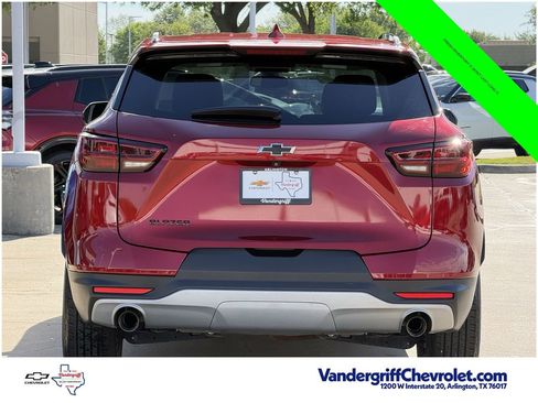Used 2023 Chevrolet Blazer LT w/ Convenience Package FWD image 5