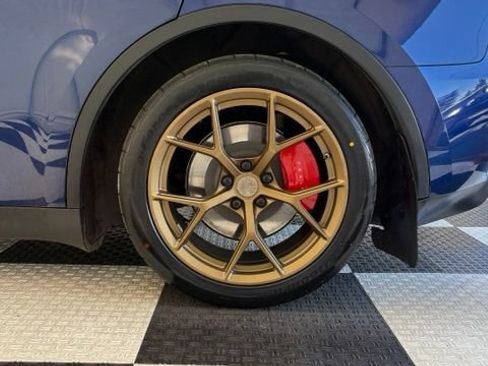 Used 2023 Tesla Model Y Performance AWD/4WD image 12